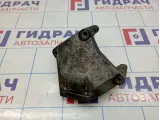 Кронштейн двигателя правый Opel Astra (H) 13226751