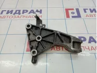 Кронштейн опоры двигателя Opel Astra (H) 13174501