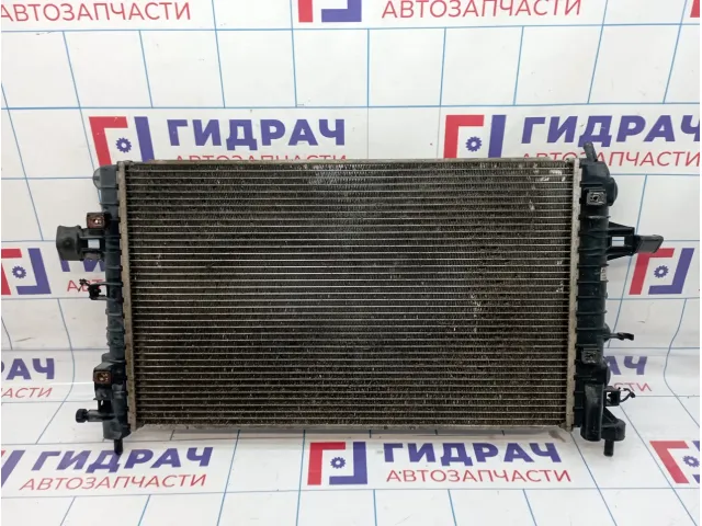 Радиатор основной Opel Astra (H) 1300265