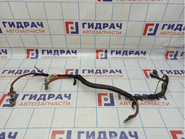 Клемма аккумулятора плюс Opel Astra (H) 55564209