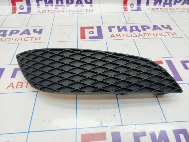 Решетка в бампер правая Opel Astra (H) 13225763