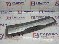 Обшивка багажника на заднюю панель Opel Astra (H) 13265379