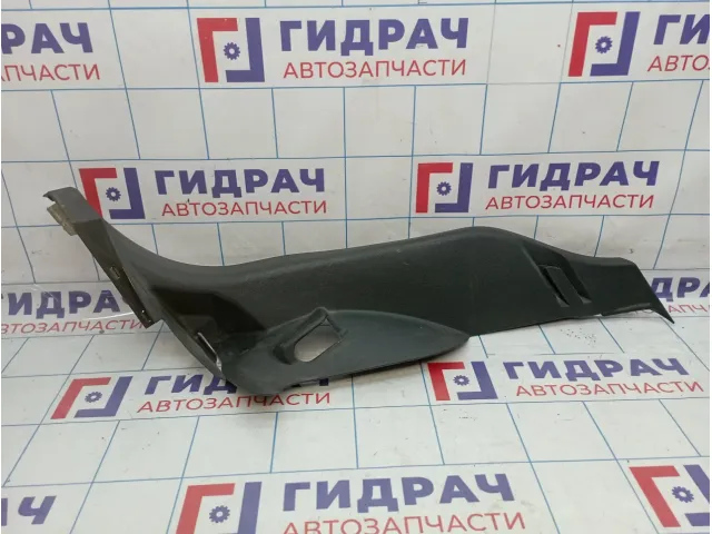 Обшивка стойки задней правой нижняя Opel Astra (H) 7226285