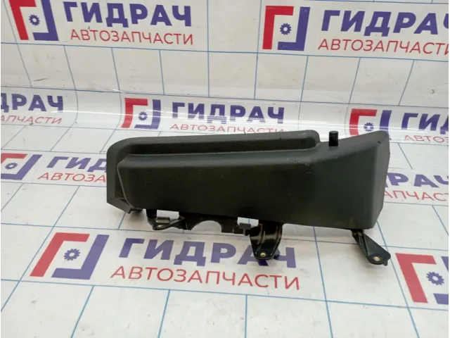 Кронштейн полки багажника правый Opel Astra (H) 7236130