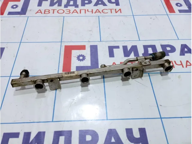 Рейка топливная Opel Astra (H) 817185