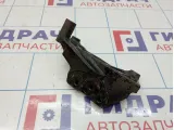 Кронштейн опоры двигателя правый Opel Astra (H) 5684152