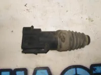 Концевик капота Opel Astra H 90355463 Отличное состояние.