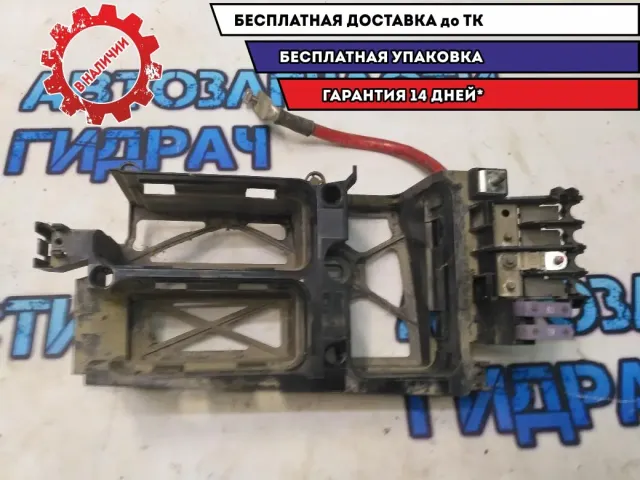 Корпус блока предохранителей Opel Astra H 13138967 Отличное состояние.