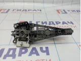 Ручка двери наружная передняя правая Opel Astra (J) 138616. Царапины.