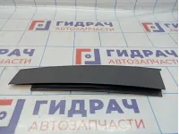 Накладка двери задней правой Opel Astra (J) 13260097. Царапины, вмятина.