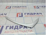 Накладка двери передней правой Opel Astra (J) 13259072. Царапины, сломано крепление.
