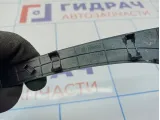 Накладка двери передней правой Opel Astra (J) 13259072. Царапины, сломано крепление.