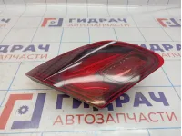 Фонарь задний внутренний левый Opel Astra (J) 1222211. Потертость.