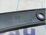 Водосток крышки багажника Opel Astra (J) 13301610.