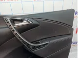 Обшивка двери передней правой Opel Astra (J) 13321404. Царапины.