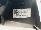 Обшивка двери задней правой Opel Astra (J) 13258736. Царапины.