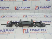 Направляющая переднего бампера центральная Opel Astra (J) 13264478.