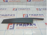 Накладка двери передней правой Opel Astra (J) 13260040. Вмятина.