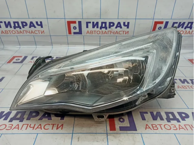 Фара левая Opel Astra (J) 13253646. Сломано крепление.