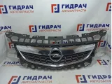 Решетка радиатора Opel Astra (J) 1320165.
