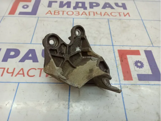 Кронштейн крепления троса КПП Opel Astra (J) 55563698.