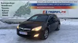 Корпус масляного фильтра Opel Astra (J) 5650364. С радиатором.