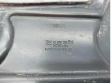 Кронштейн правый Opel Astra J 13266388.