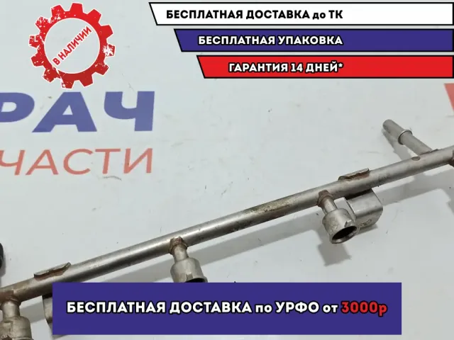 Рейка топливная (рампа) Opel Astra J .