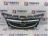Решетка радиатора Opel Astra (J) 13300949