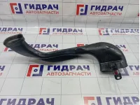 Воздухозаборник Opel Astra (J) 13307080