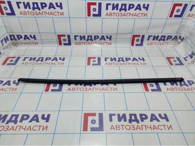 Накладка стекла заднего правого Opel Astra (J) 13260070.