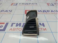 Дефлектор воздушный в торпедо левый Opel Astra (J) 13300541. Дефект.