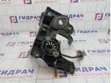 Педальный узел Opel Astra (J) 13354331. Потертость.