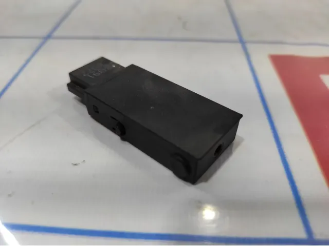 Разъем AUX Opel Astra (J) 13317917.