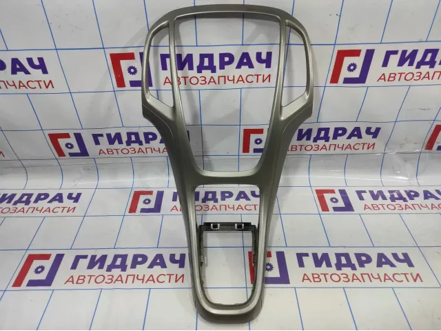 Накладка центральной консоли Opel Astra (J) 13257562.