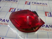 Фонарь задний наружный левый Opel Astra (J) 1222087. Дефект.
