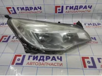 Фара правая Opel Astra (J) 1216182. Сломано крепление.