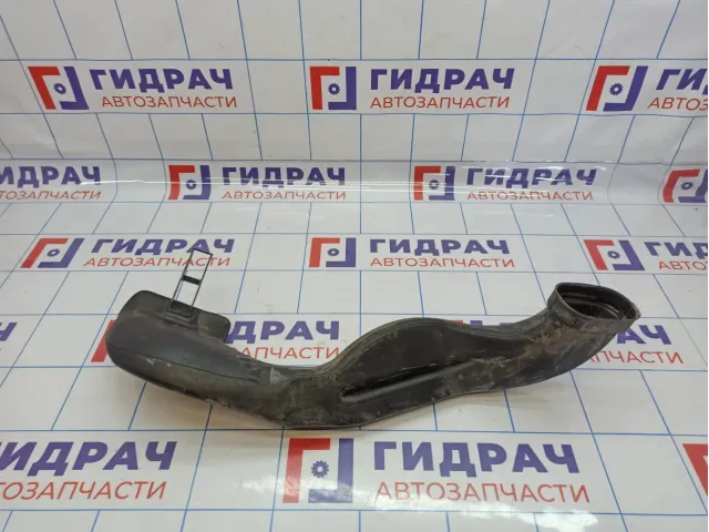 Воздухозаборник Opel Astra (J) 13307080.