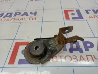 Кронштейн усилителя переднего бампера правый Opel Astra (J) 13271699.
