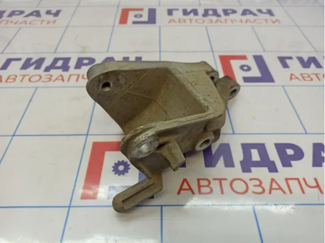 Кронштейн КПП Opel Astra (J) 13248661.