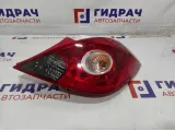 Фонарь задний правый Opel Corsa (D) 13186351. Дефект.