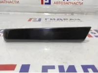 Накладка внутренней ручки двери левой Opel Corsa (D) 13234241. Царапины.