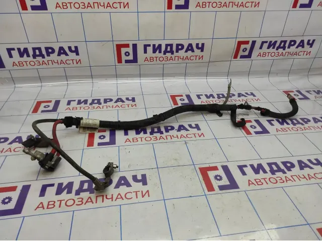 Клемма аккумулятора Opel Corsa (D) 55556104.