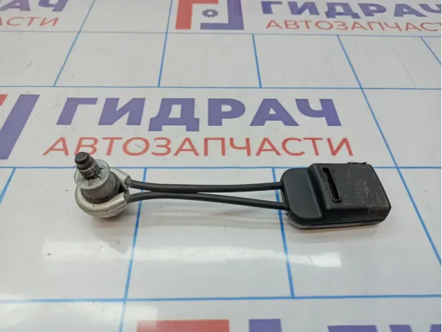Ответная часть ремня безопасности Opel Corsa (D) 13240226. Передняя.