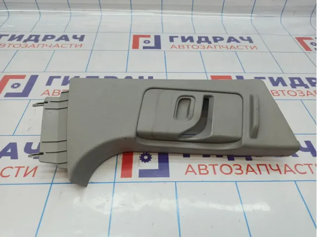 Обшивка стойки средней правой верхняя Opel Corsa (D) 7226444. Потертость.