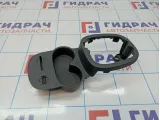 Накладка кулисы КПП Opel Corsa (D) 13205816. Подстаканники. Царапины, потертость.