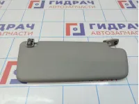 Козырек солнцезащитный левый Opel Corsa (D) 1437882. Царапины на зеркале, дефект.