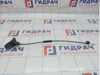 Замок лючка бензобака Opel Corsa (D) 13202396. С тросом.