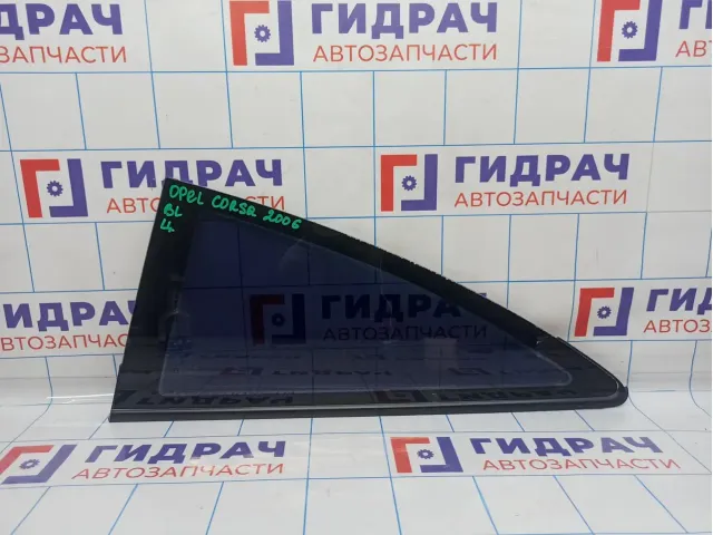 Стекло кузовное глухое левое Opel Corsa (D) 5161495. Заднее. Царапины.