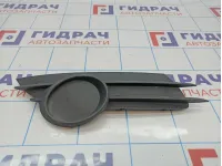 Решетка в бампер правая Opel Corsa (D) 13211481.